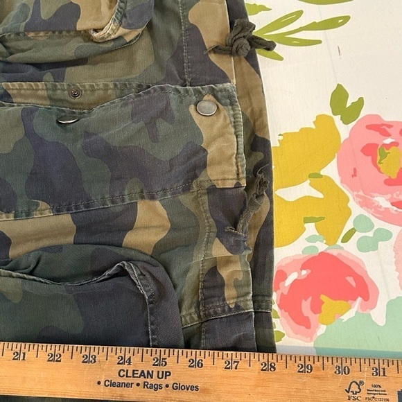 Rubbish Medium Cargo Camouflage Utility Jacket - Picture 9 of 10